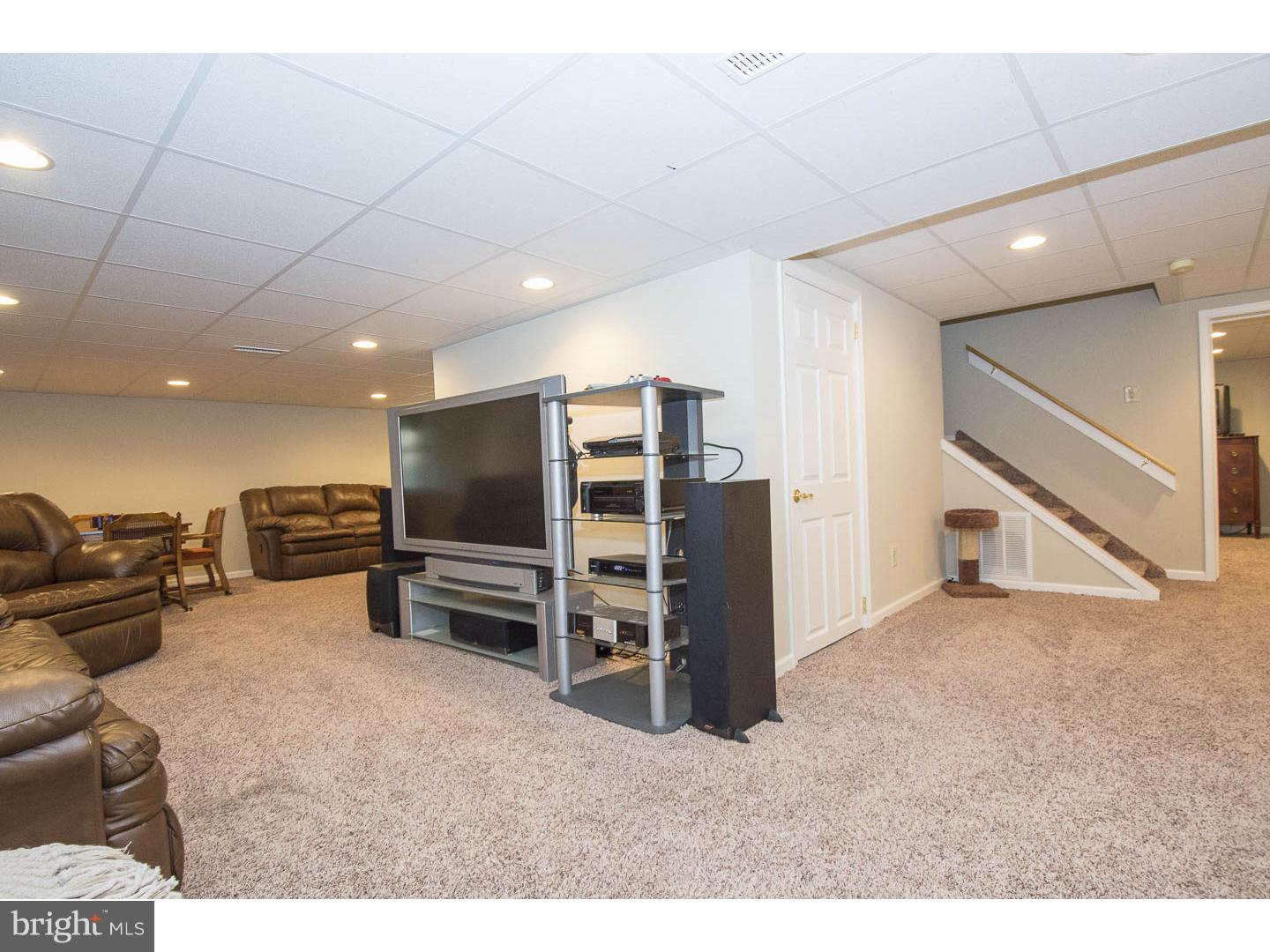 RADNOR CHASE - Residential