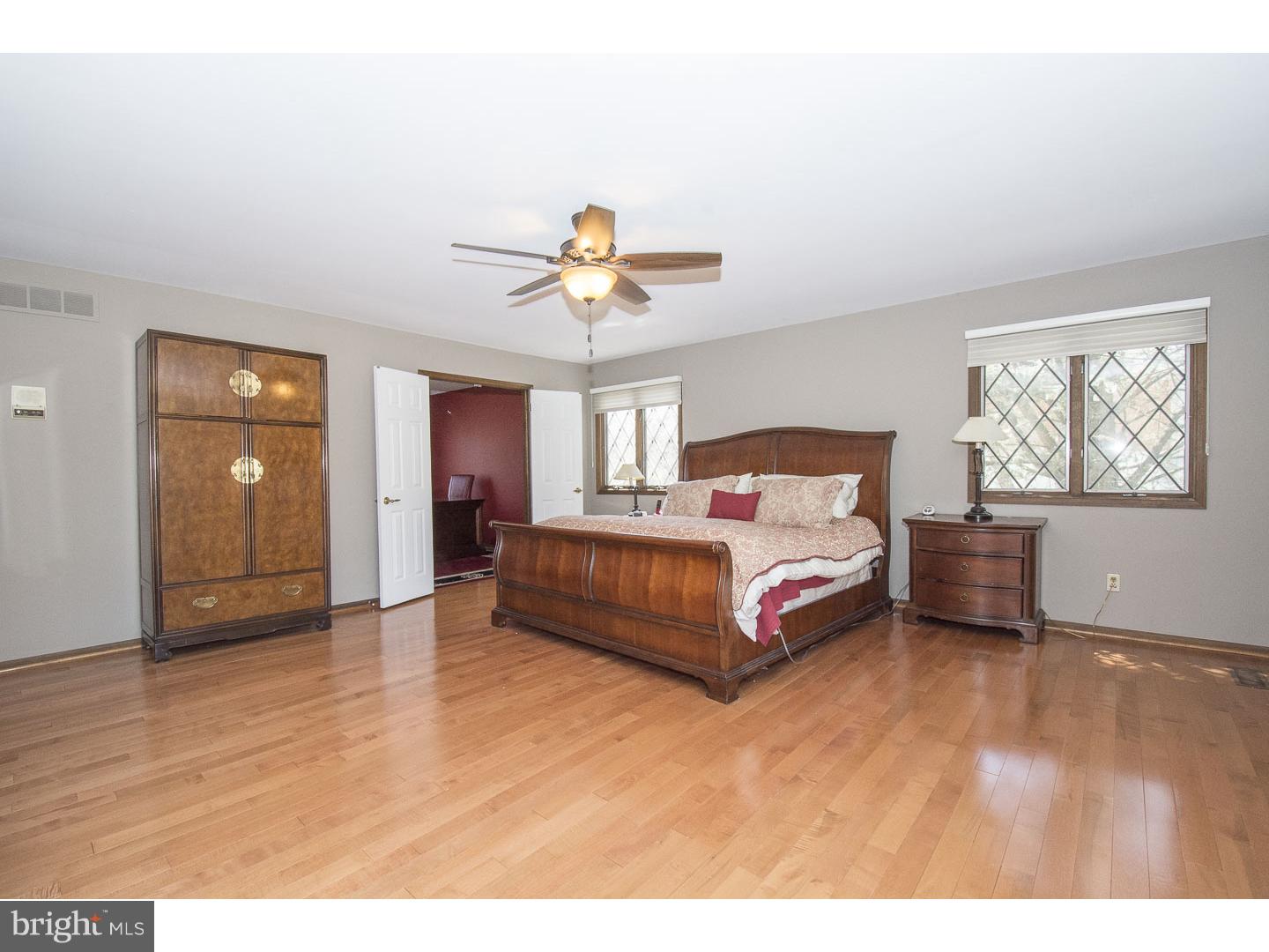 RADNOR CHASE - Residential