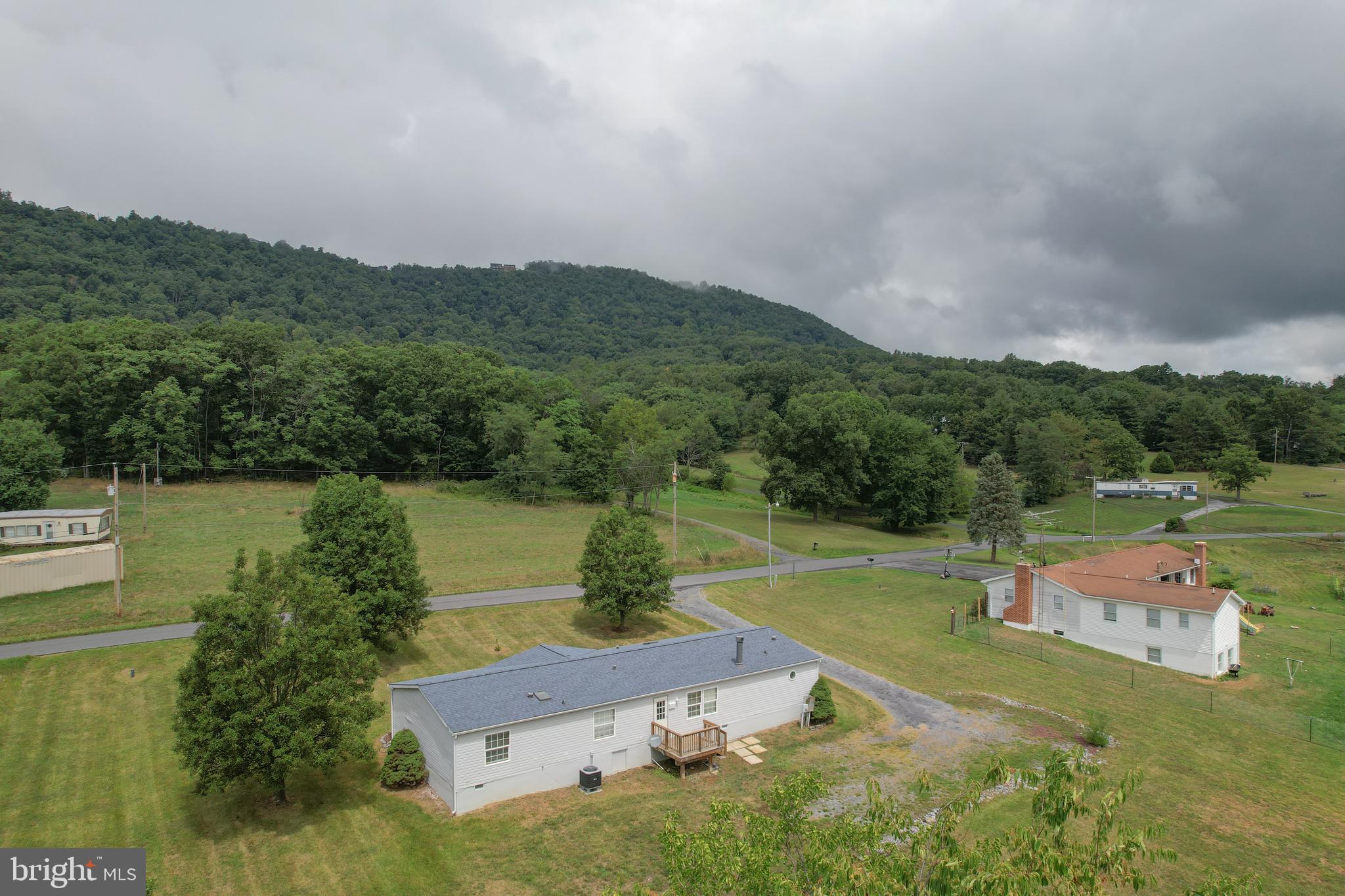 706 LOOP ROAD