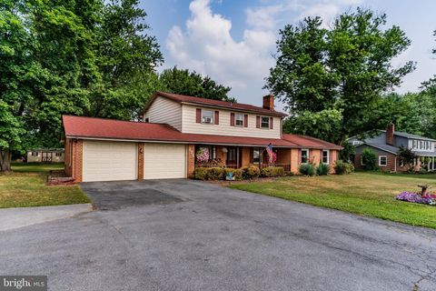Homes For Sale - 335 Wolfs Bridge Road<br/> Cumberland County, CARLISLE, PA 17013