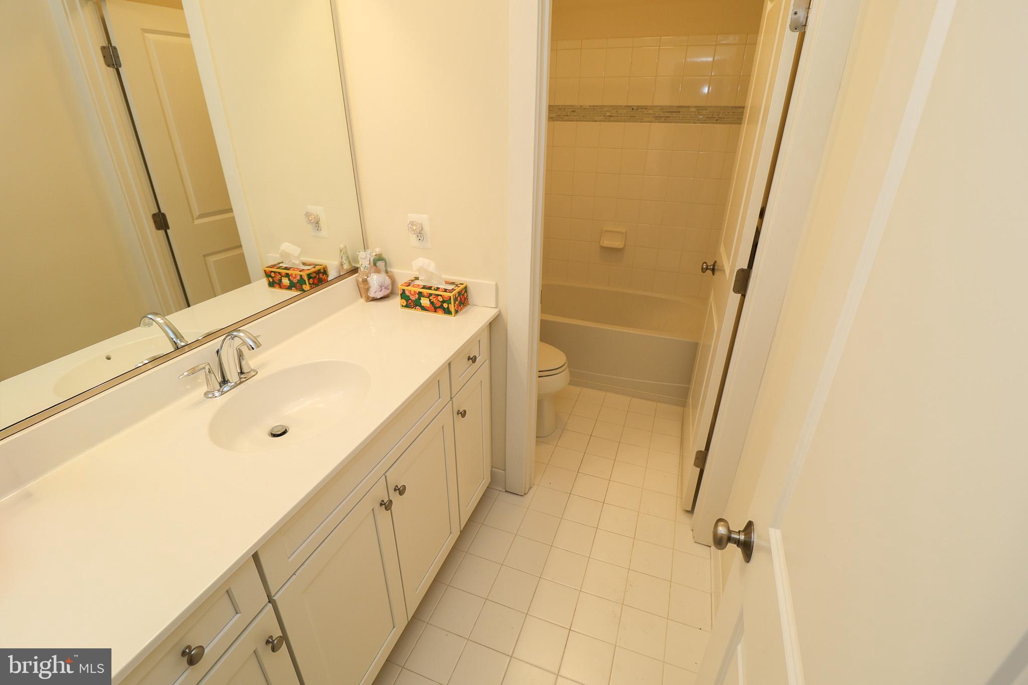 THE VINEYARDS OF ANNAPOLIS - Residential