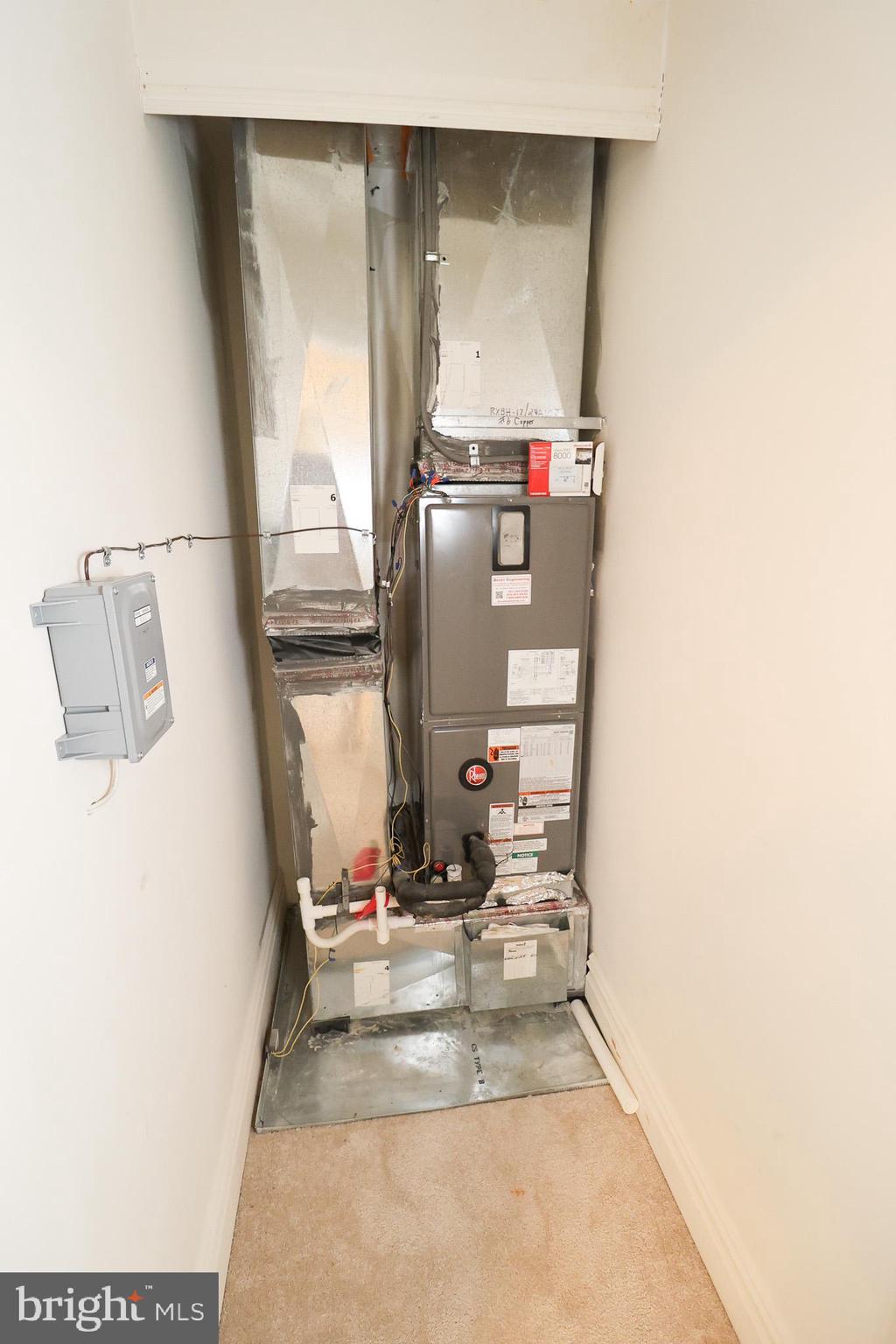 THE VINEYARDS OF ANNAPOLIS - Residential