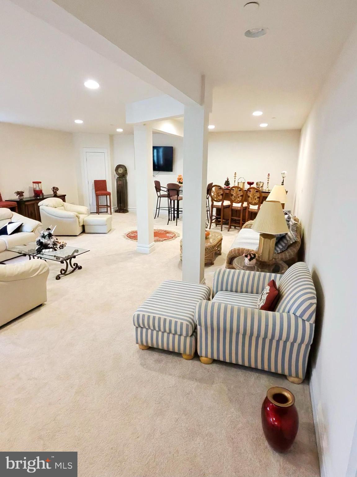 THE VINEYARDS OF ANNAPOLIS - Residential