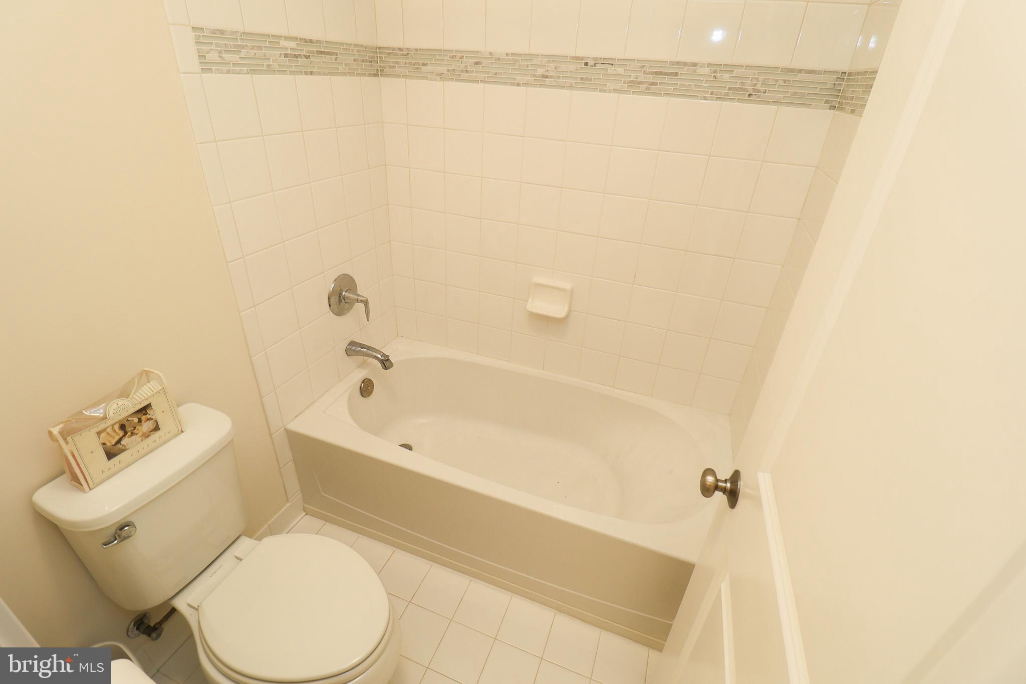 THE VINEYARDS OF ANNAPOLIS - Residential