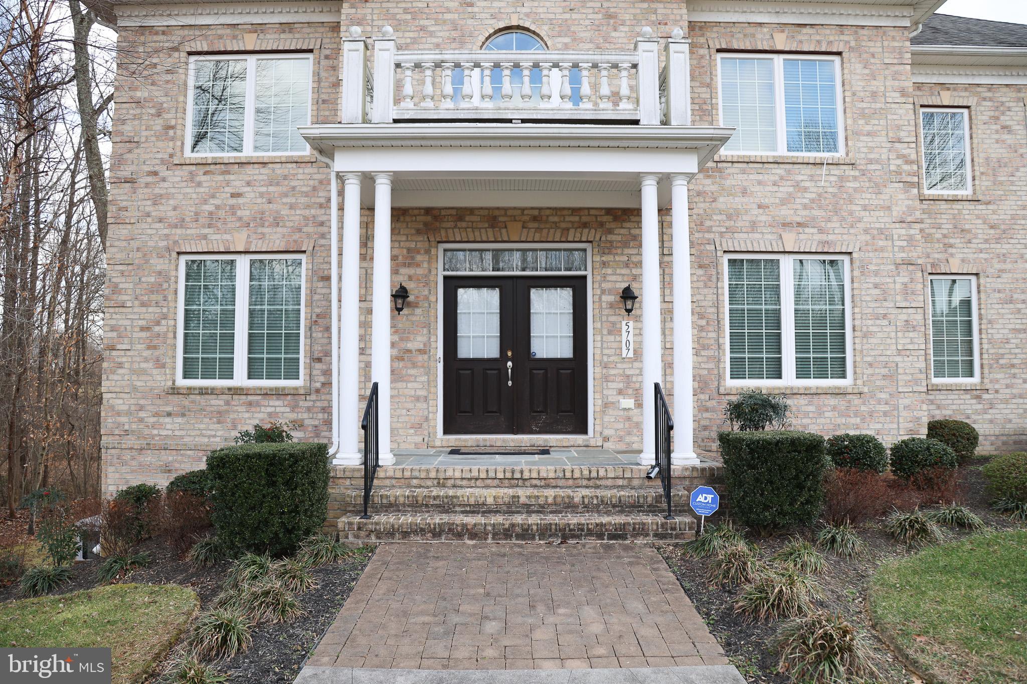 THE VINEYARDS OF ANNAPOLIS - Residential