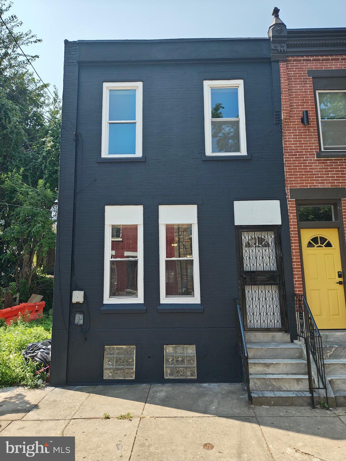 Fully Renovated Home Near Temple University – Move-In Ready
Discover this beautifully updated 2-bedroom, 1-bath home located near Temple University!
Property Highlights:
-Fully renovated interior and exterior
-Brand-new flooring throughout
-Freshly painted inside and out
Updated kitchen with:
-New stone slab countertop
-New stainless steel appliances
-Modern bathroom with all new fixtures and finishes
-New doors, hardware, and faucets throughout
Location Features:
-Minutes from Temple University and Fairmount Park
-Walkable to local favorites: Crime & Punishment Brewing Co., Green Eggs Café, Rybrew
-Easy access to public transportation, major highways, and Center City
Perfect for first-time buyers, investors, or anyone looking for a turnkey home located near Temple University!