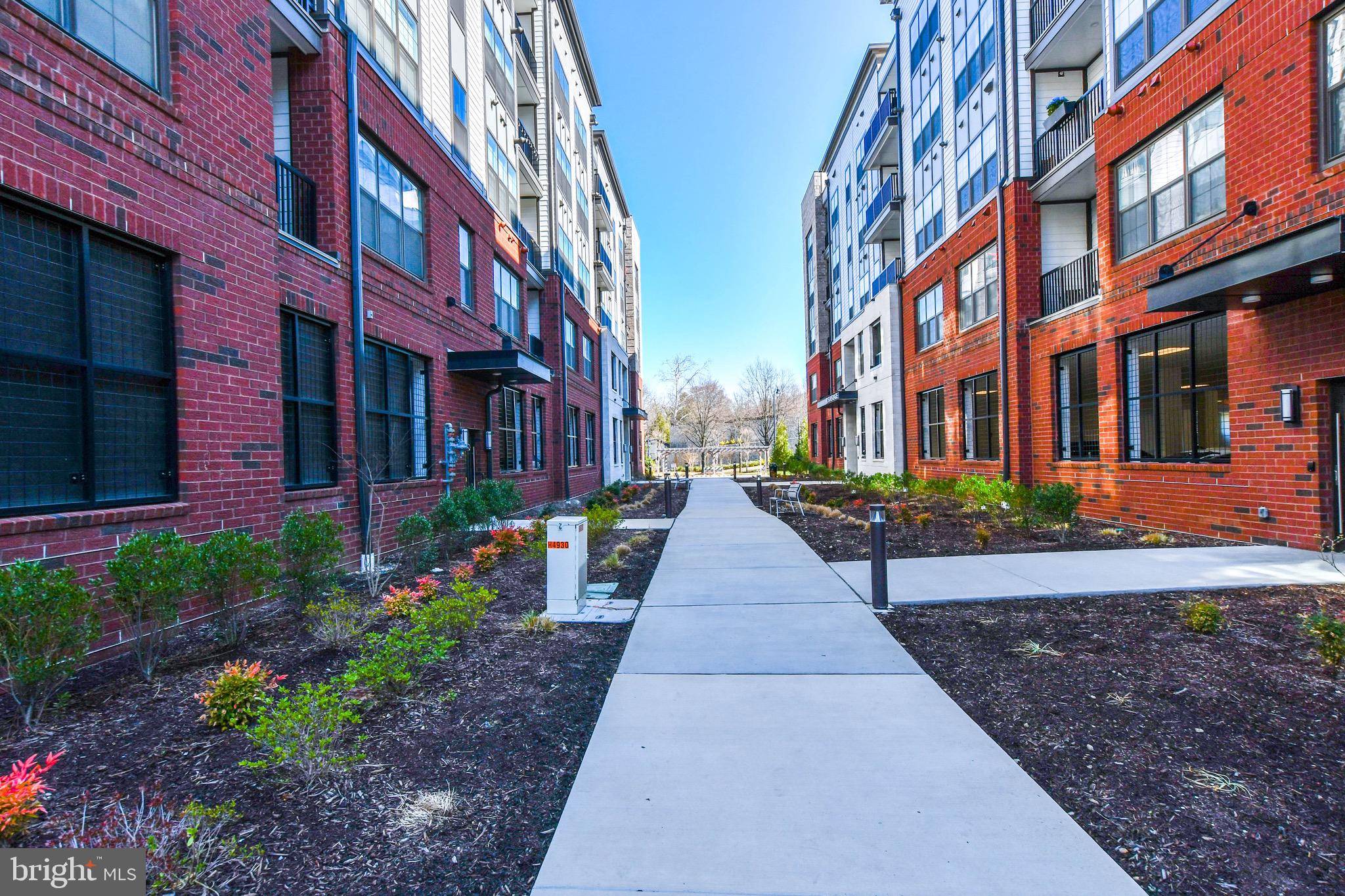 THE FLATS AT NATIONAL HARBOR - Residential