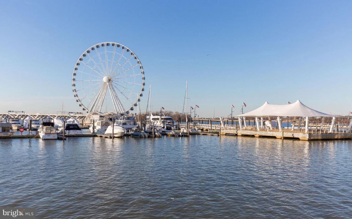 THE FLATS AT NATIONAL HARBOR - Residential