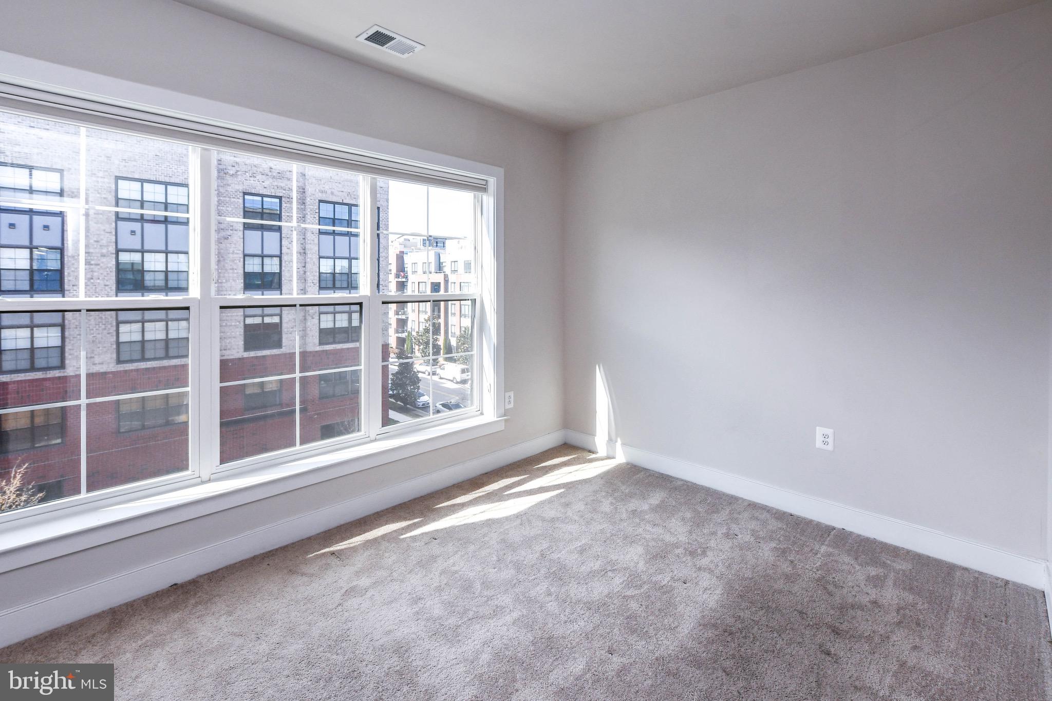 THE FLATS AT NATIONAL HARBOR - Residential