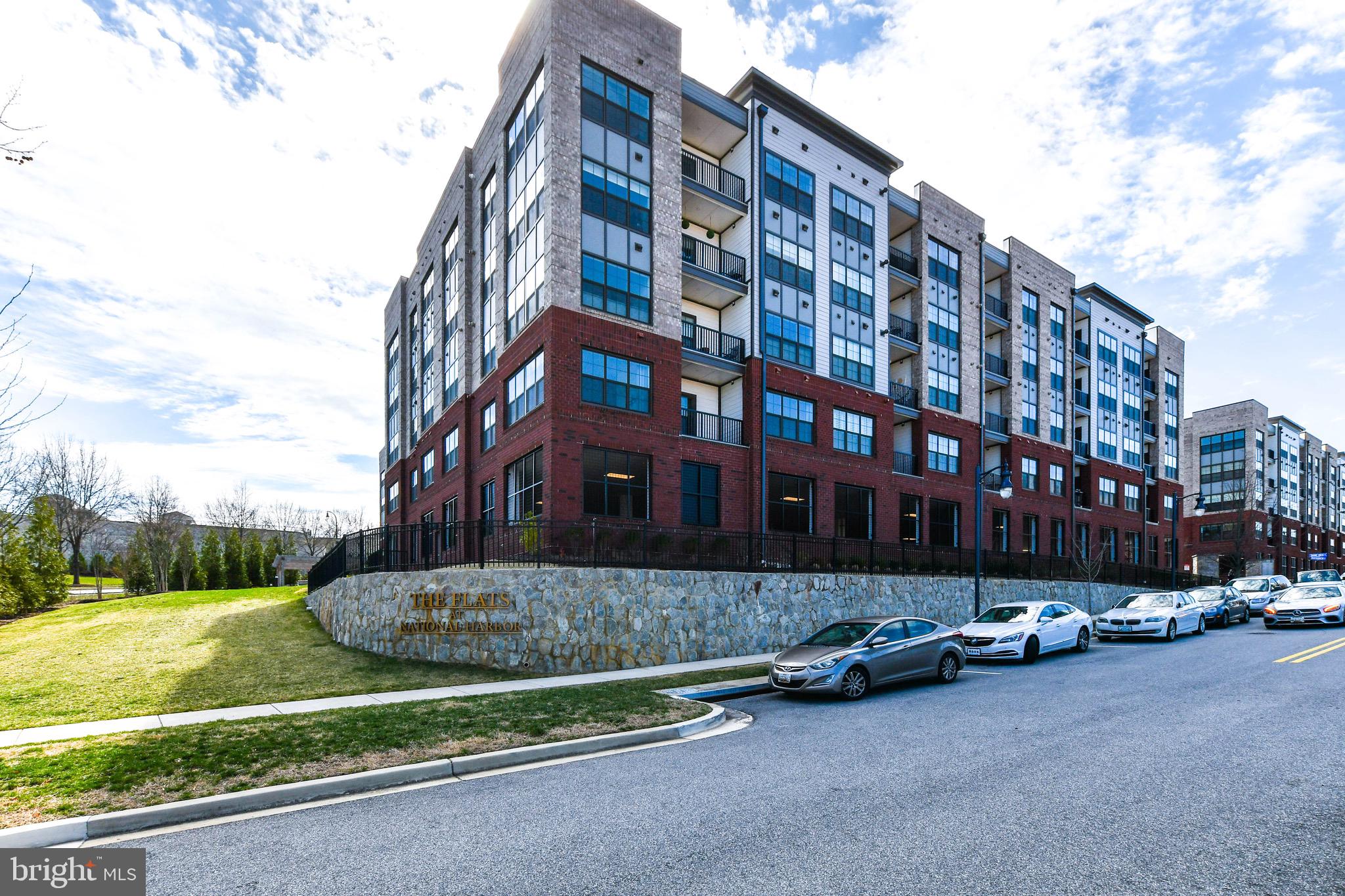 THE FLATS AT NATIONAL HARBOR - Residential