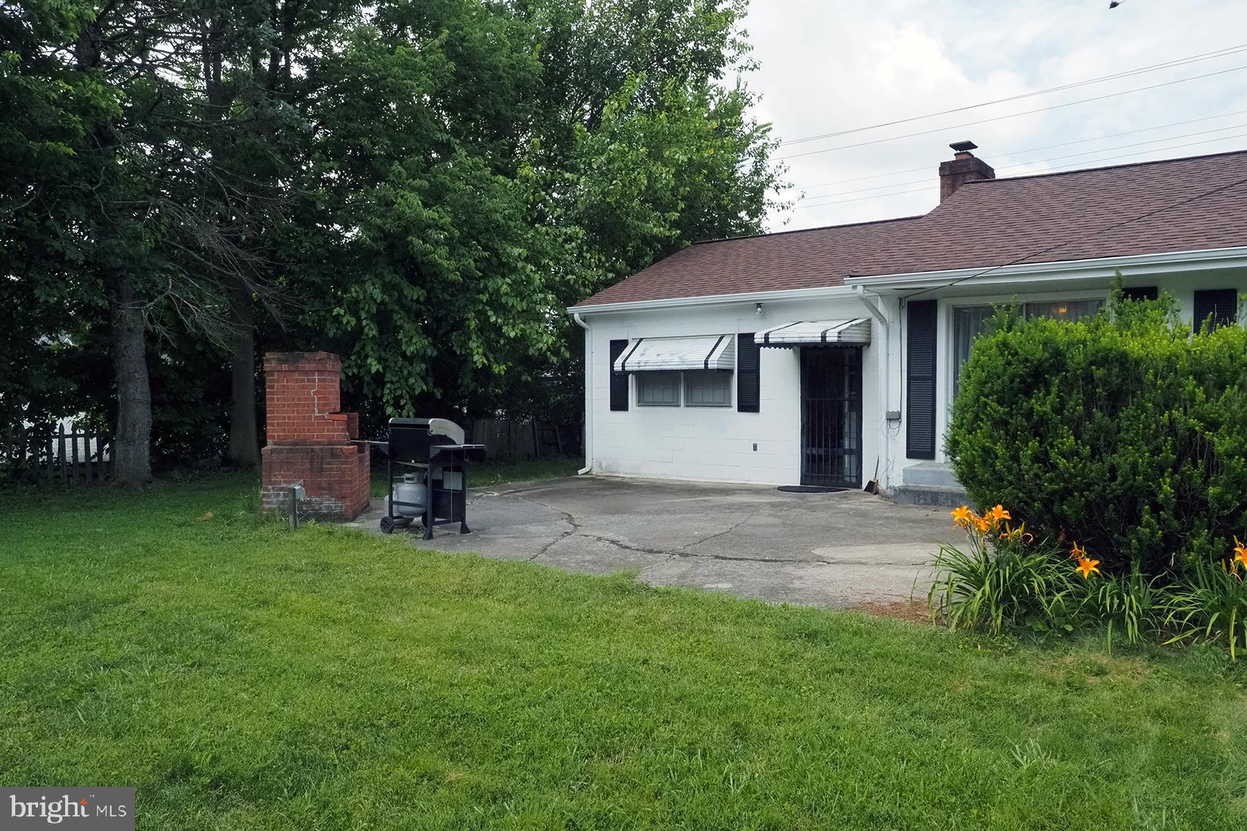 NONE AVAILABLE - Residential Lease