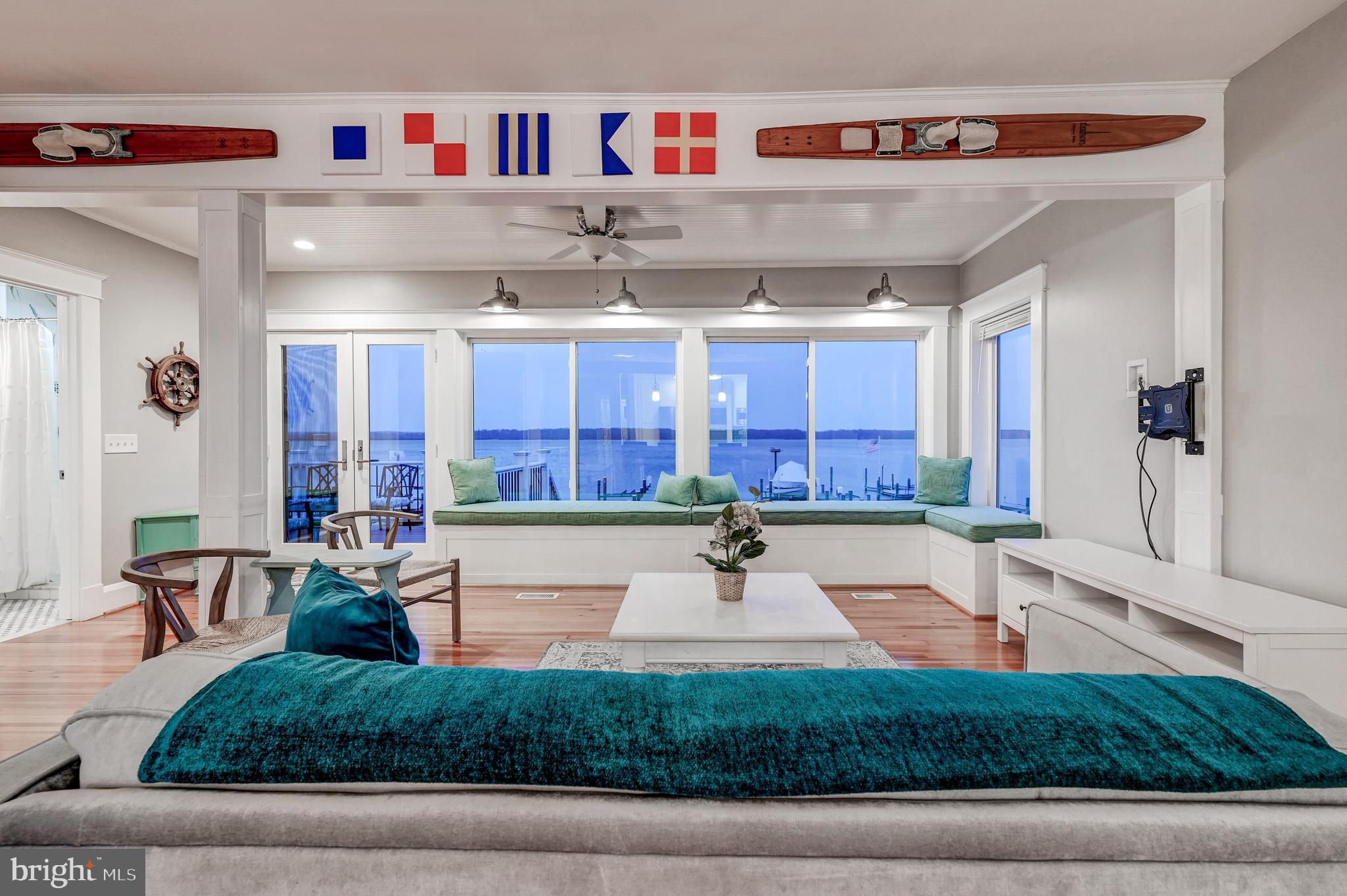 OLIVER BEACH - Residential