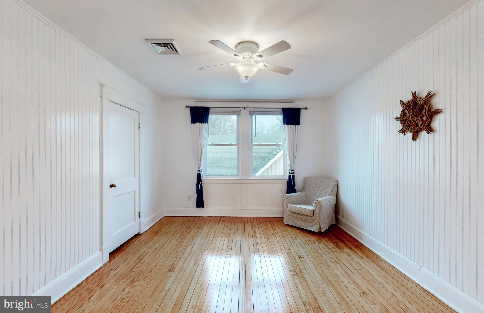 OLIVER BEACH - Residential