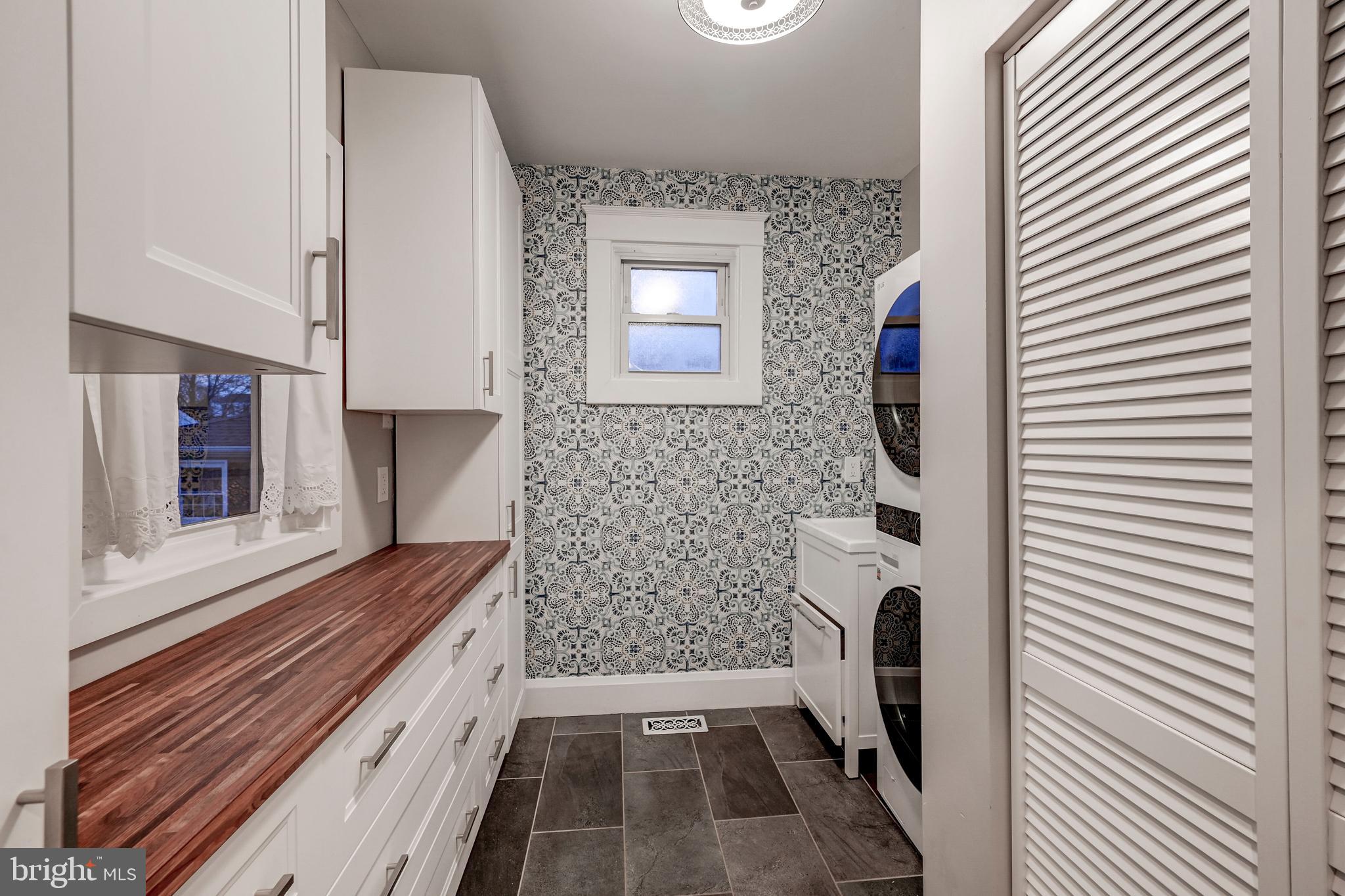 OLIVER BEACH - Residential