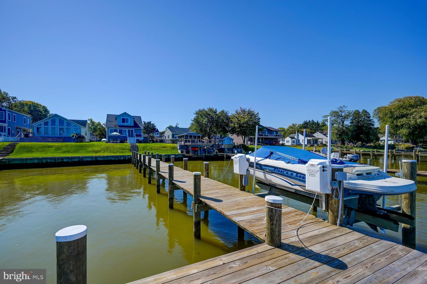 OLIVER BEACH - Residential