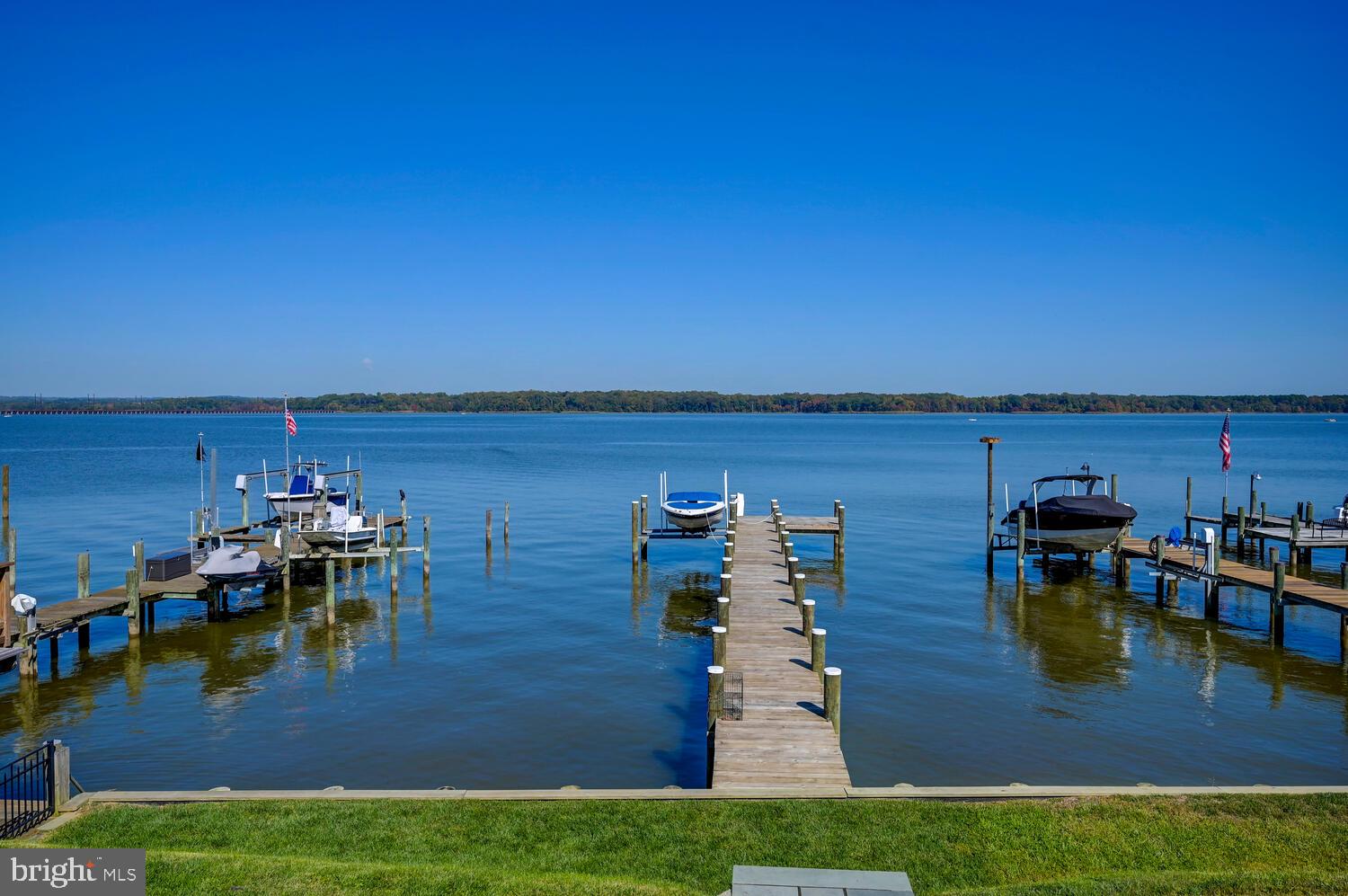 OLIVER BEACH - Residential