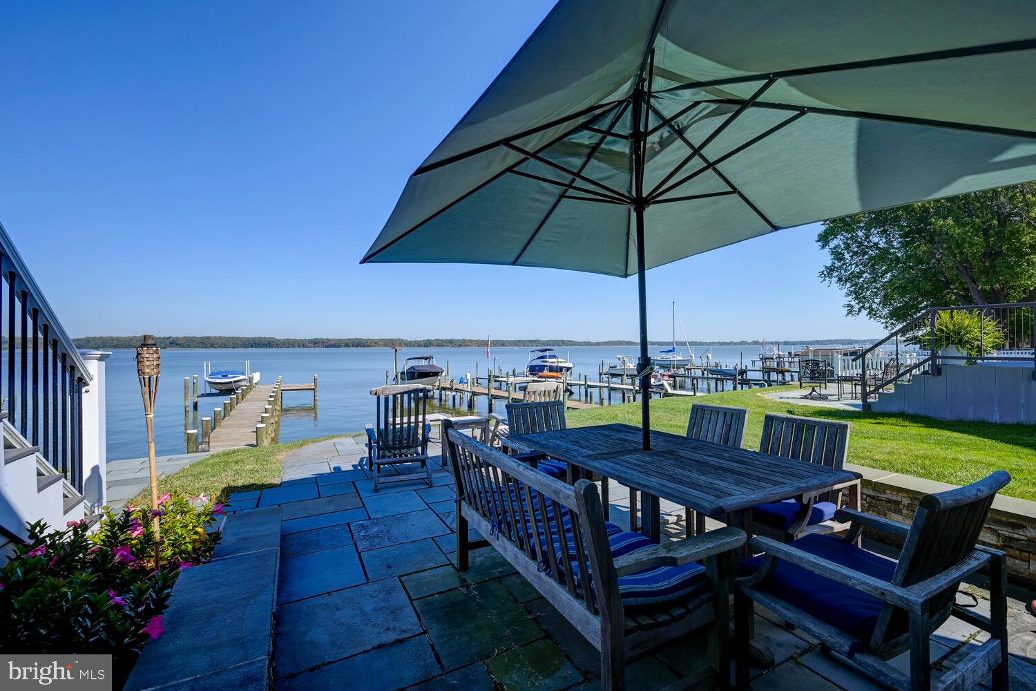 OLIVER BEACH - Residential