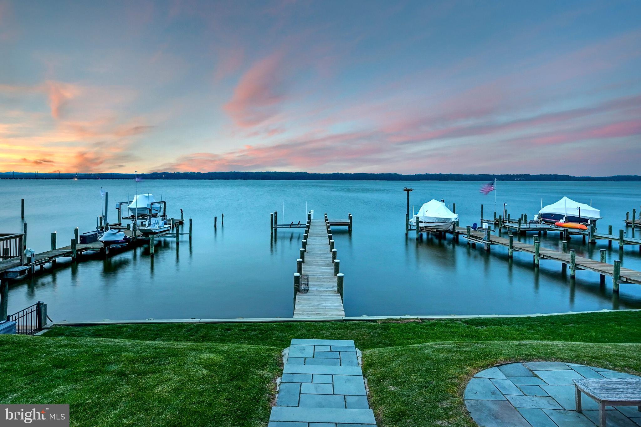 OLIVER BEACH - Residential