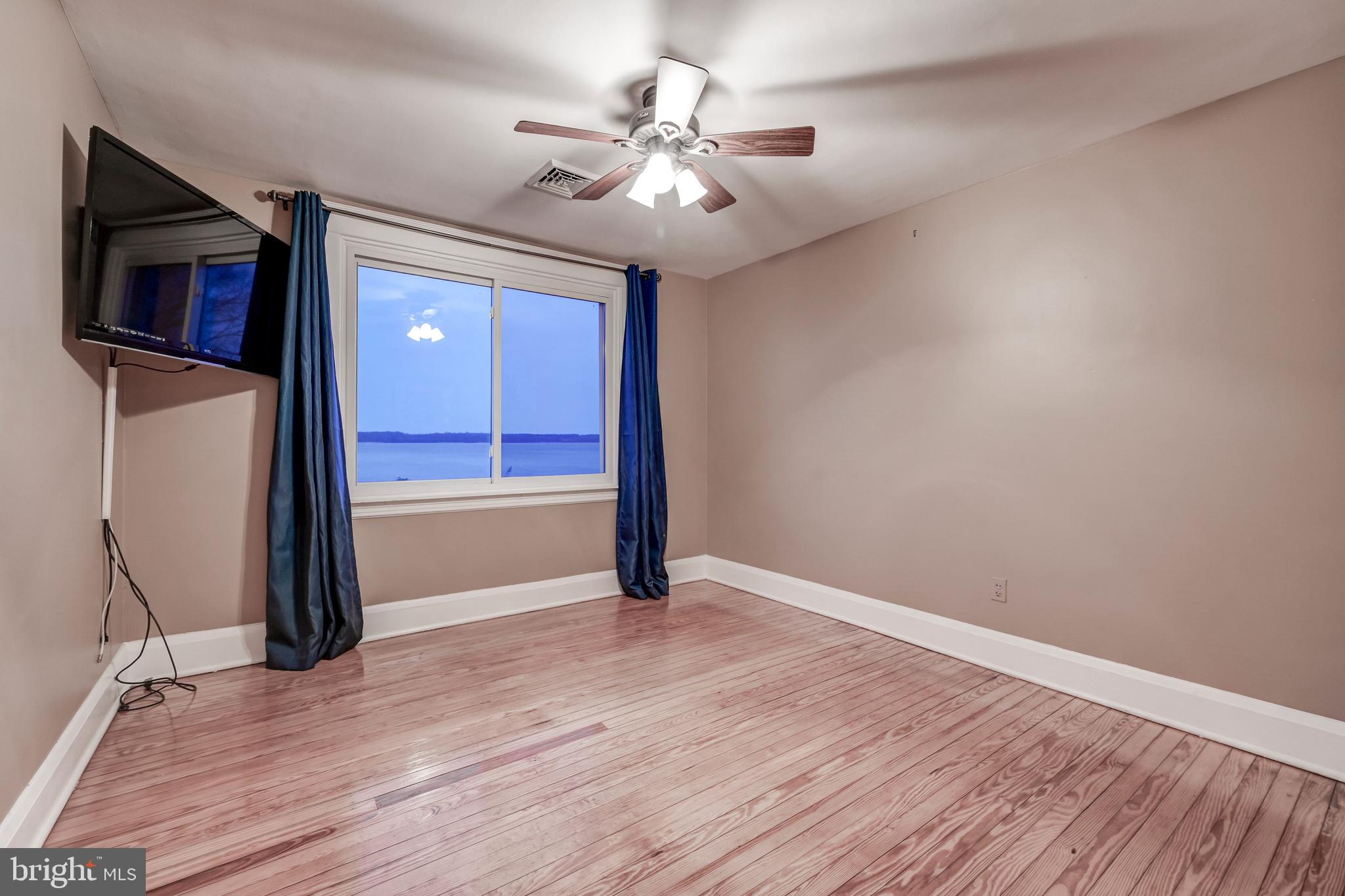 OLIVER BEACH - Residential