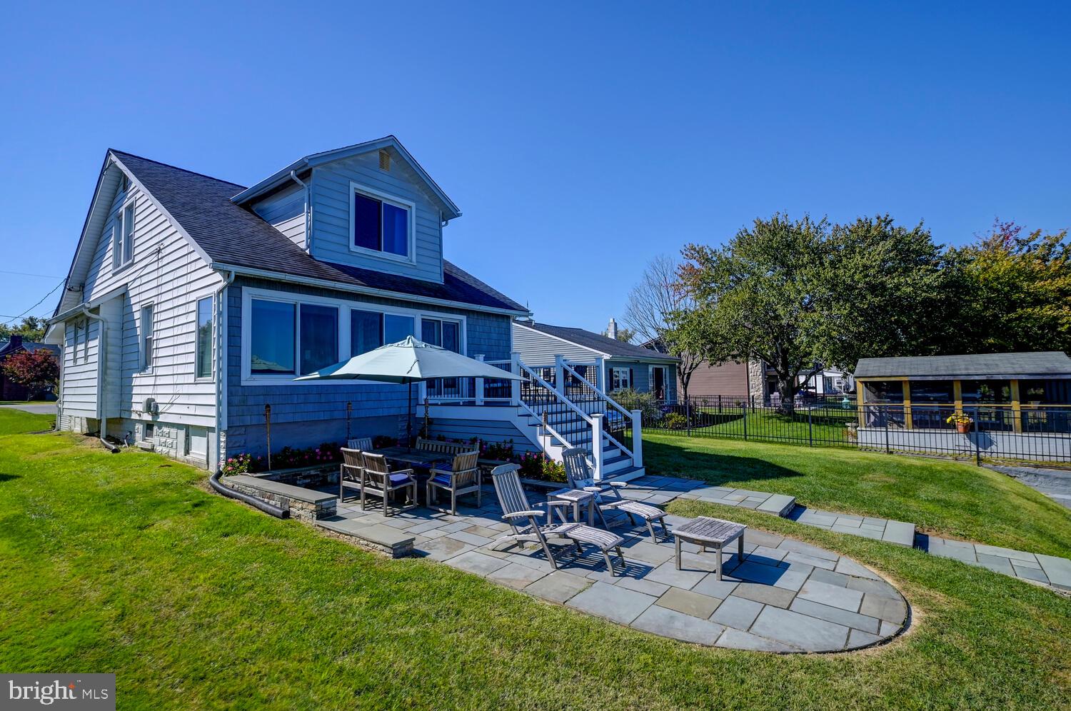 OLIVER BEACH - Residential