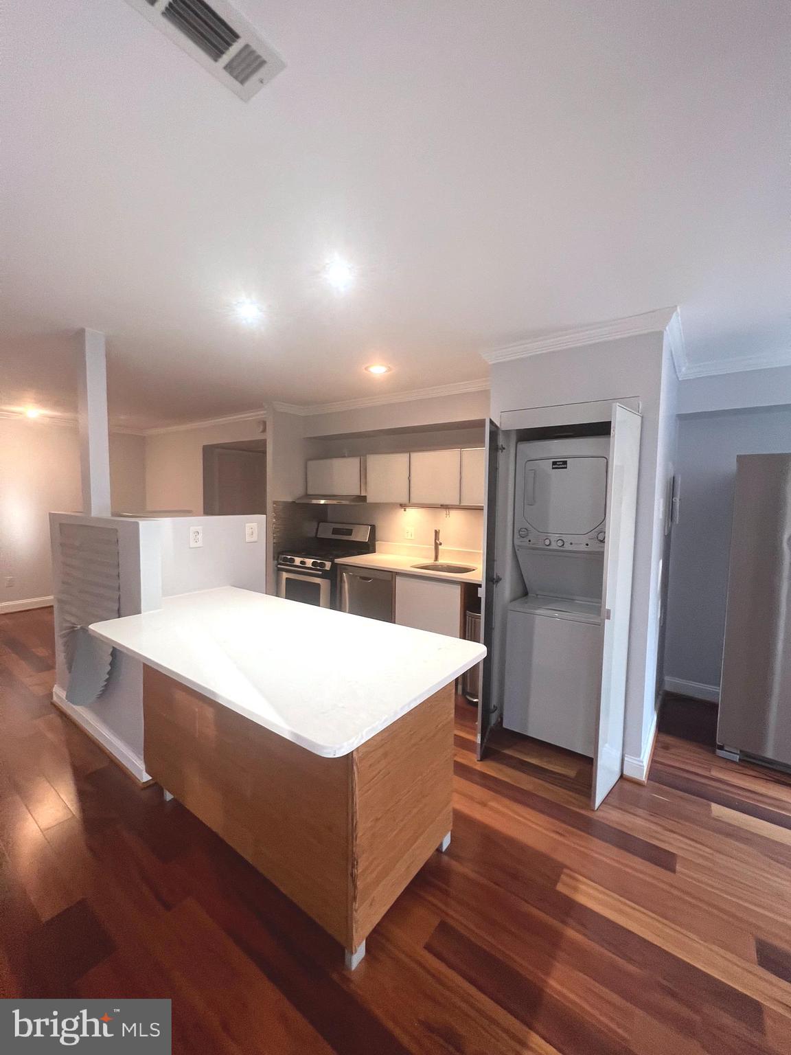 CHESTNUT GROVE - Residential Lease