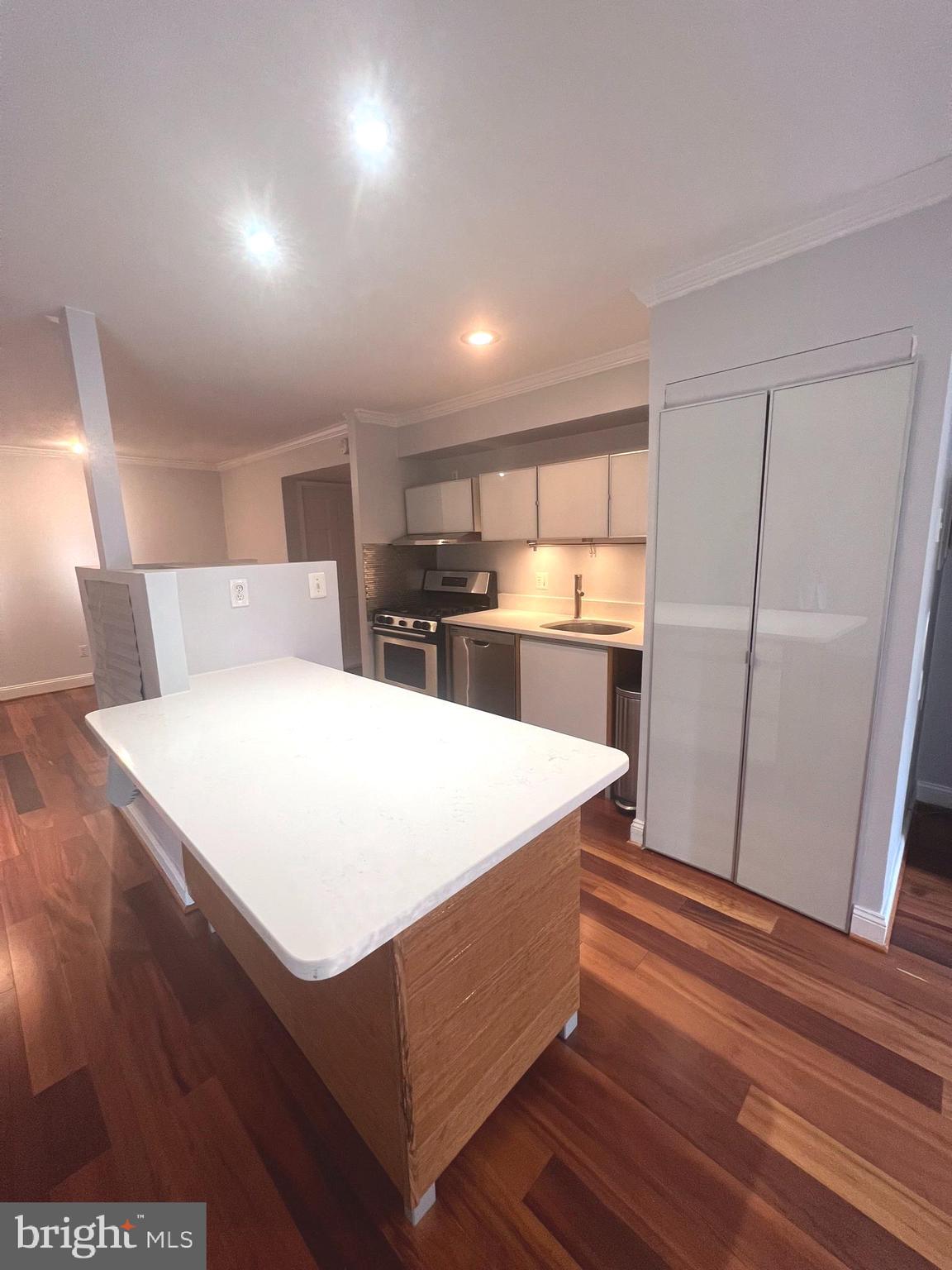 CHESTNUT GROVE - Residential Lease