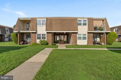 30 Florence Tollgate Place, Florence, NJ 08518 - MLS#: NJBL2118472