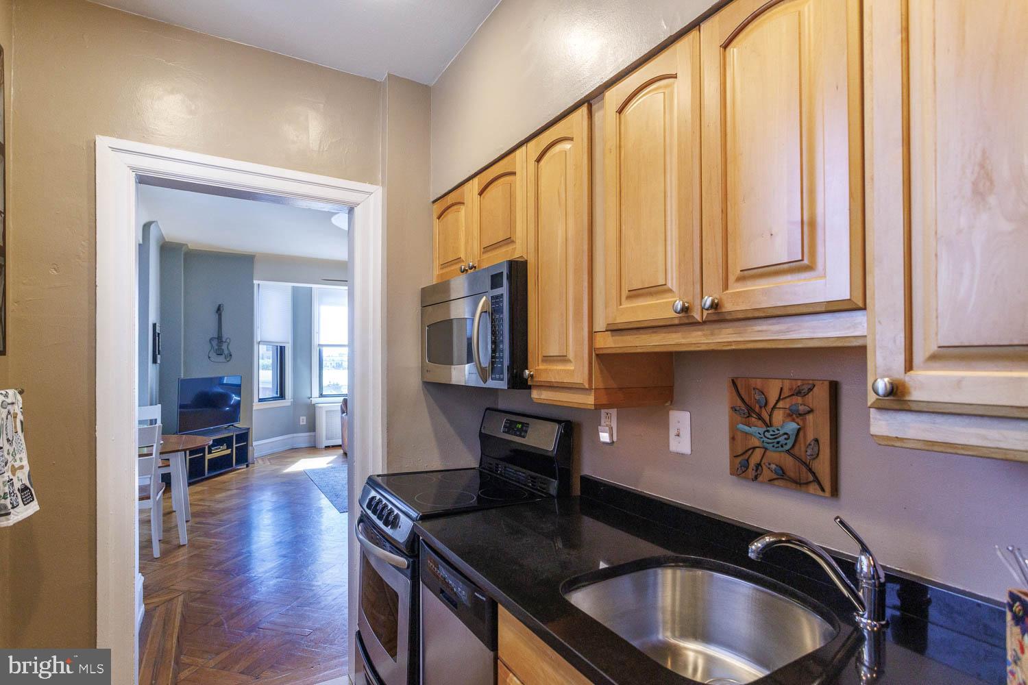 WASHINGTON SQ WEST - Residential