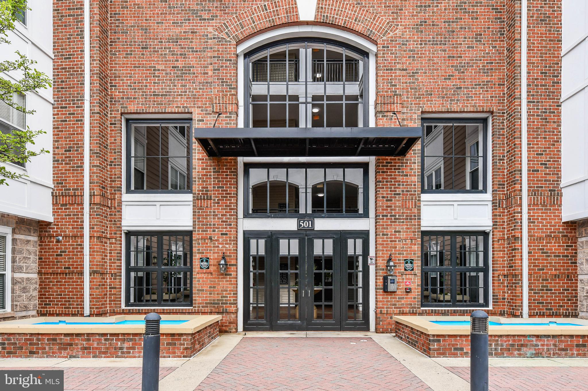501 HUNGERFORD DRIVE 123