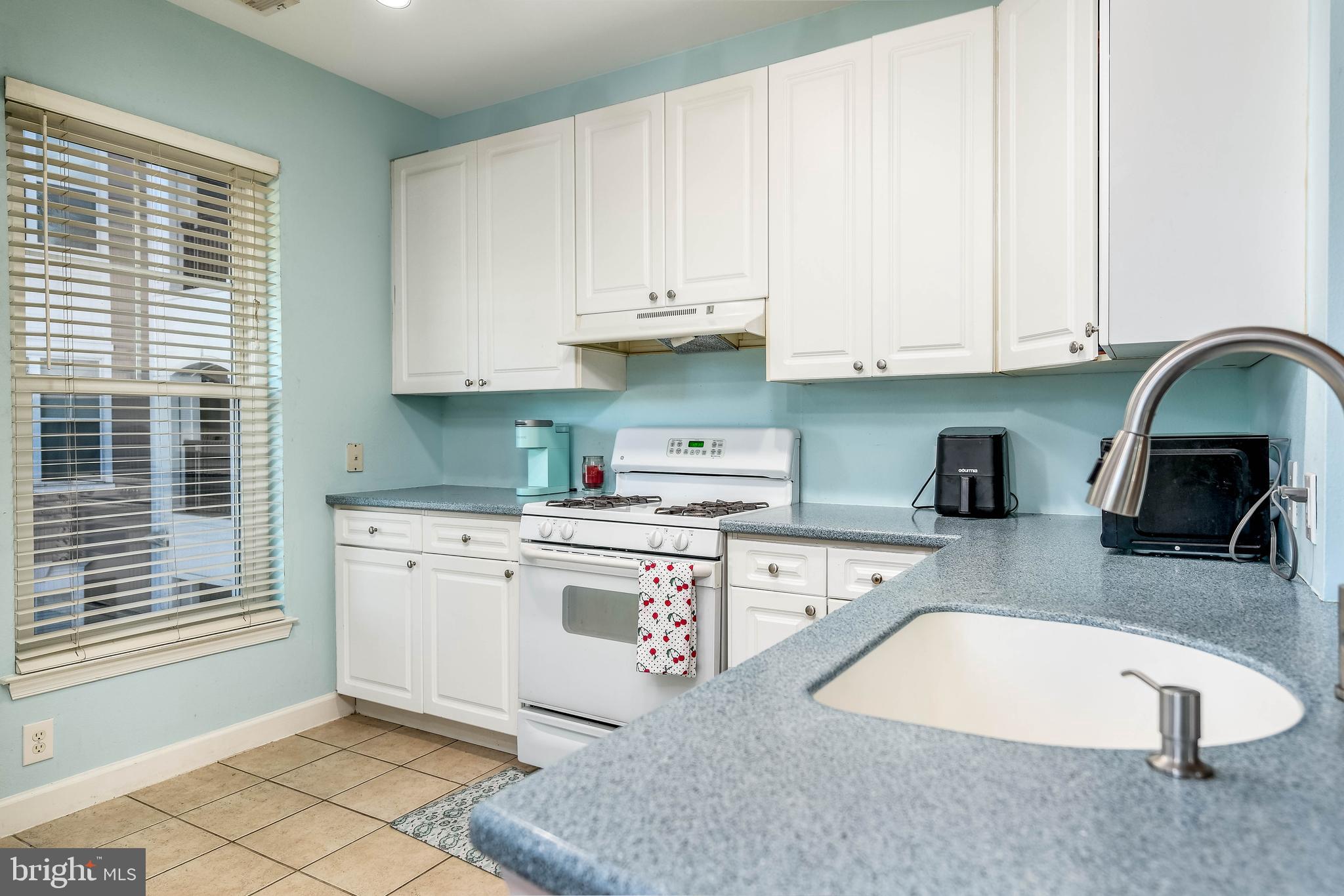 501 HUNGERFORD DRIVE 123