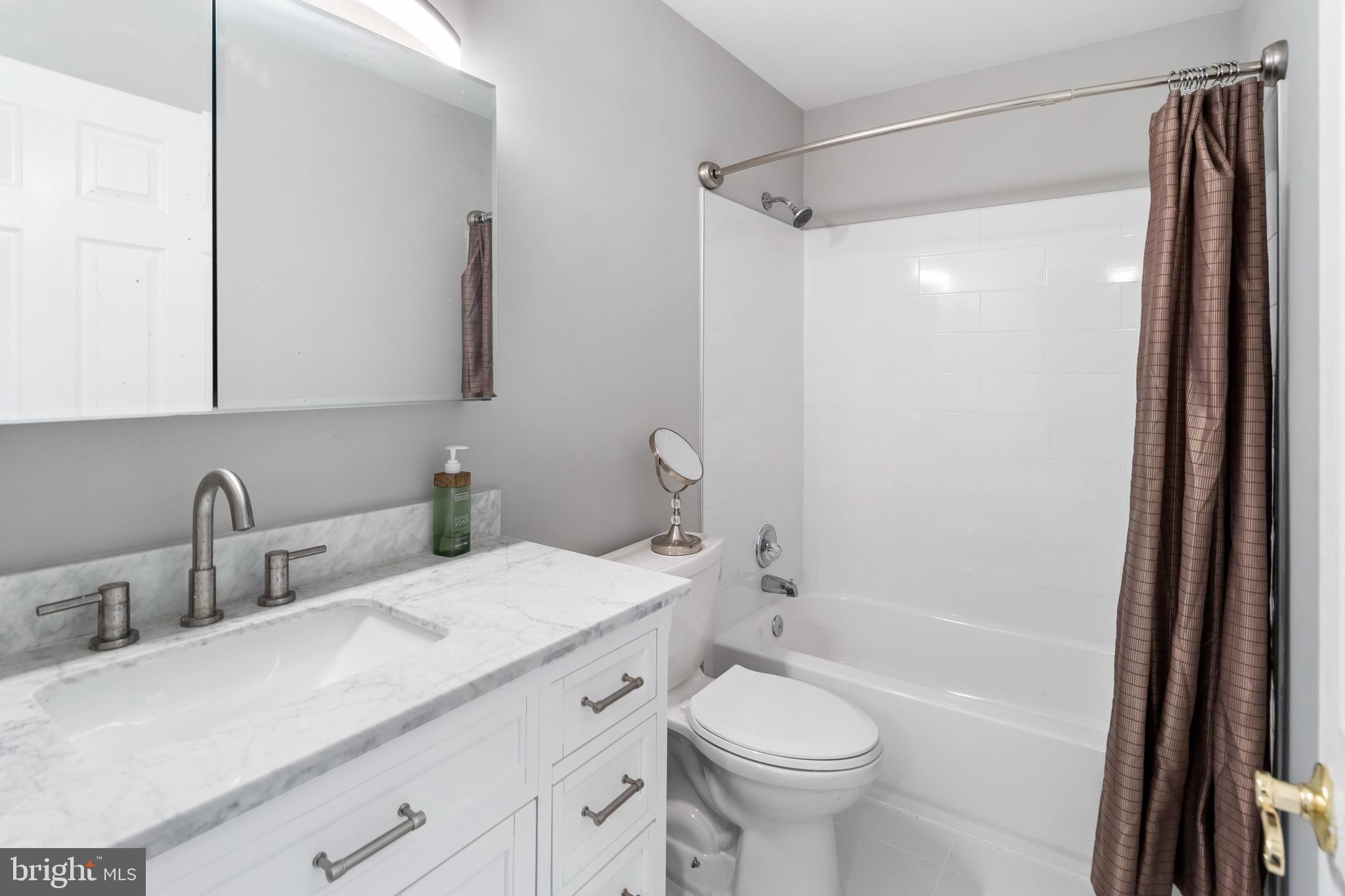 MT AIRY ESTATES - Residential