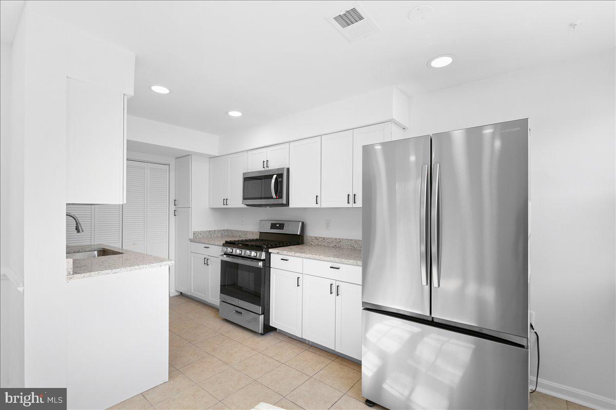 LEESBURG - Residential Lease