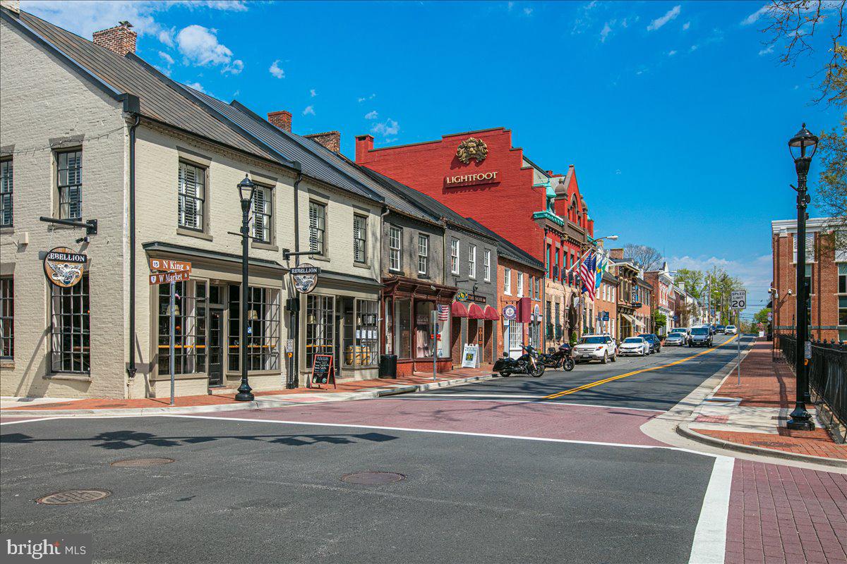 LEESBURG - Residential Lease