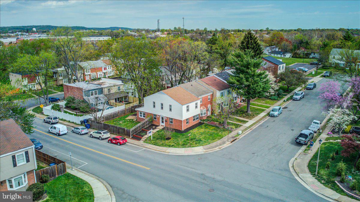 LEESBURG - Residential Lease