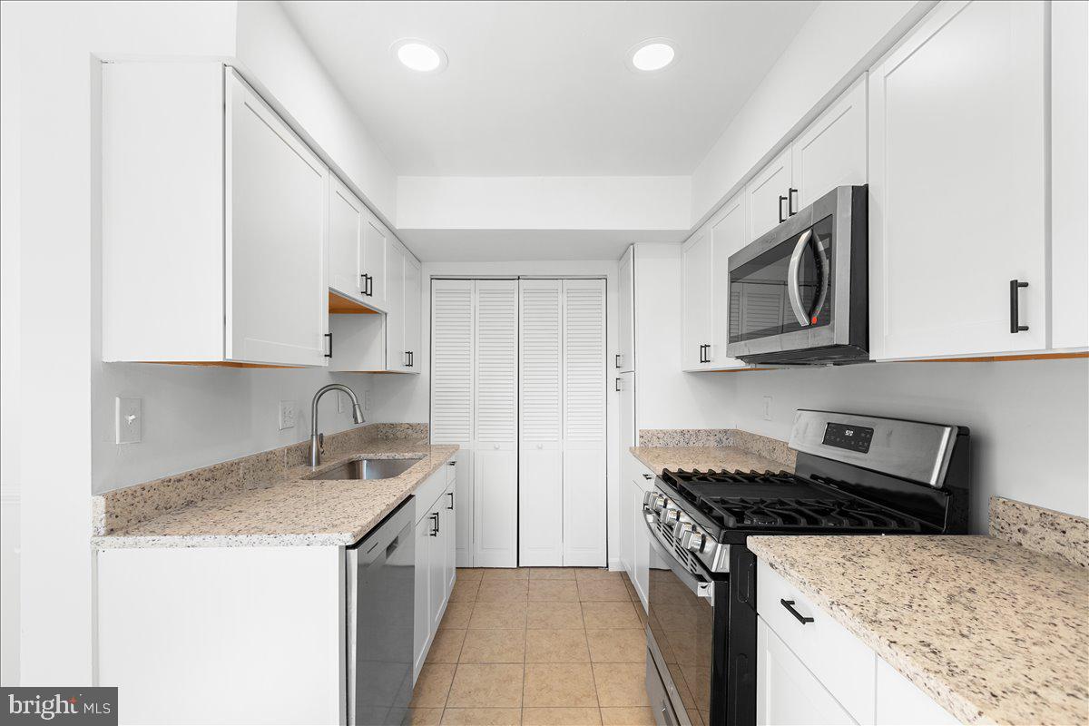 LEESBURG - Residential Lease