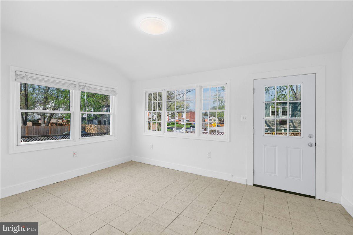 LEESBURG - Residential Lease