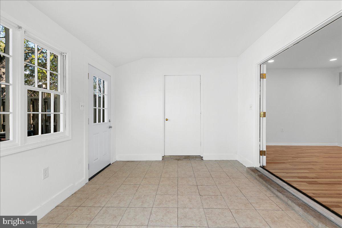 LEESBURG - Residential Lease