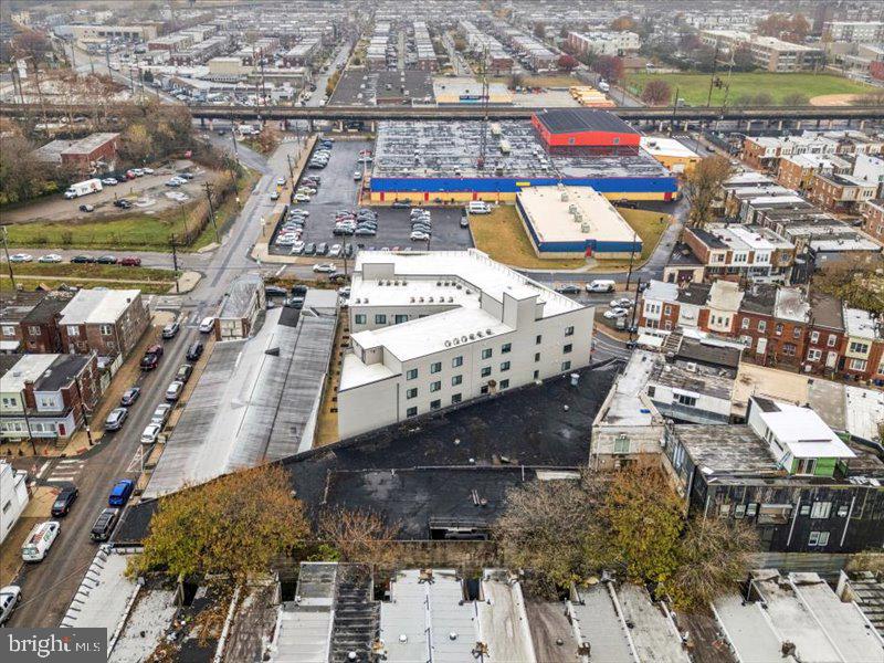 POINT BREEZE - Commercial Sale