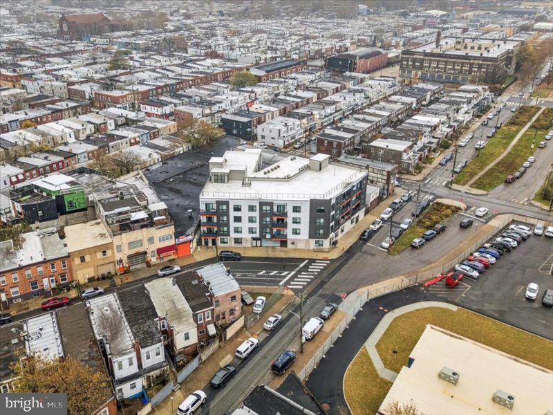 POINT BREEZE - Commercial Sale