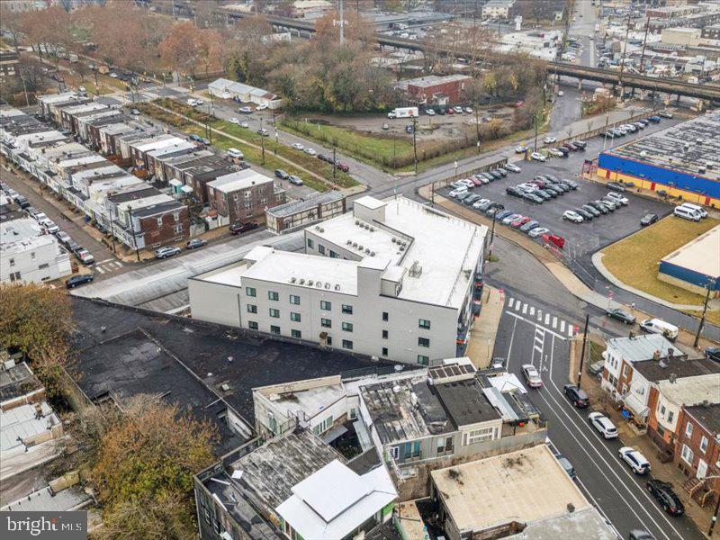 POINT BREEZE - Commercial Sale