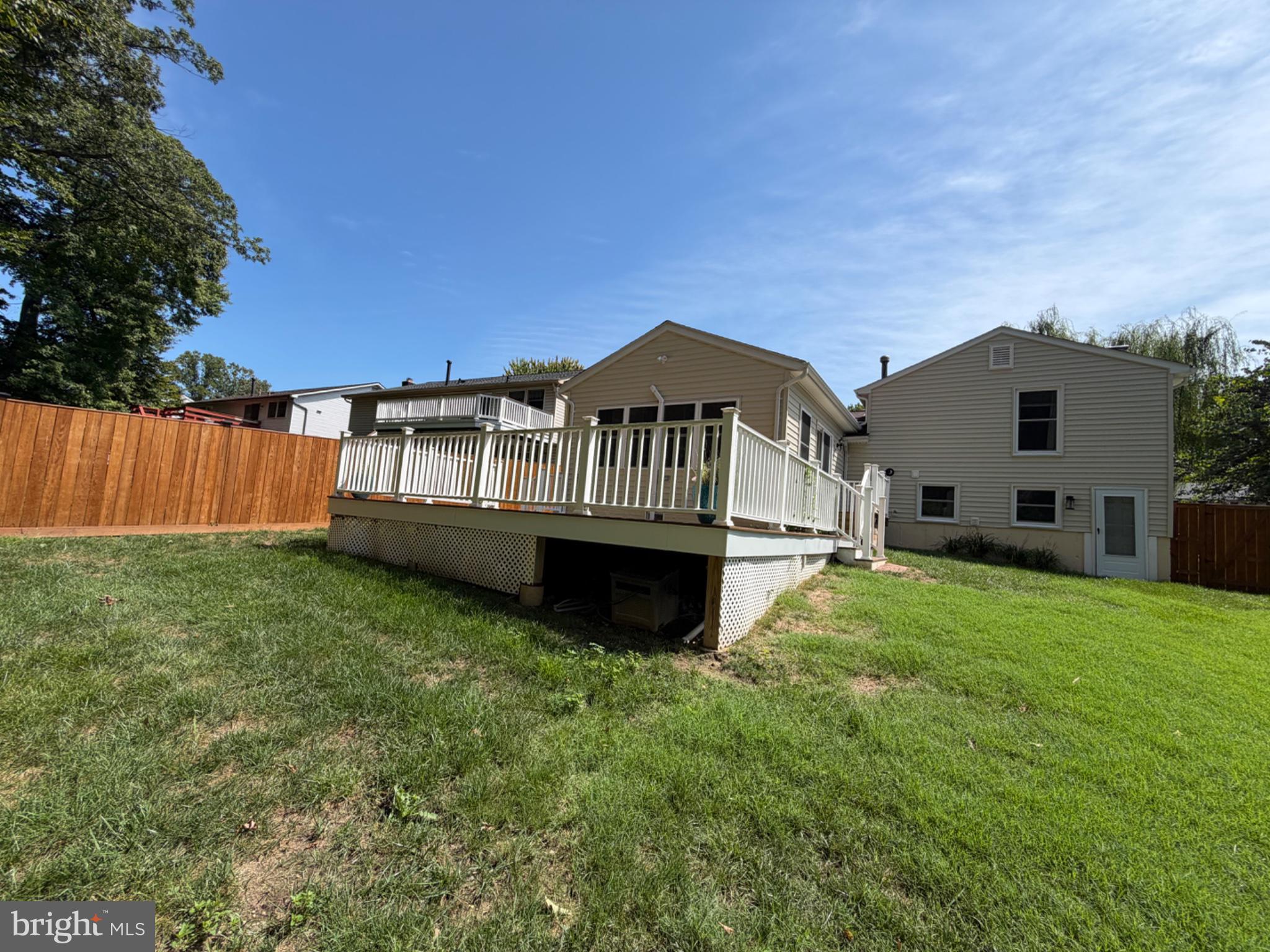 7606 FALLSWOOD WAY