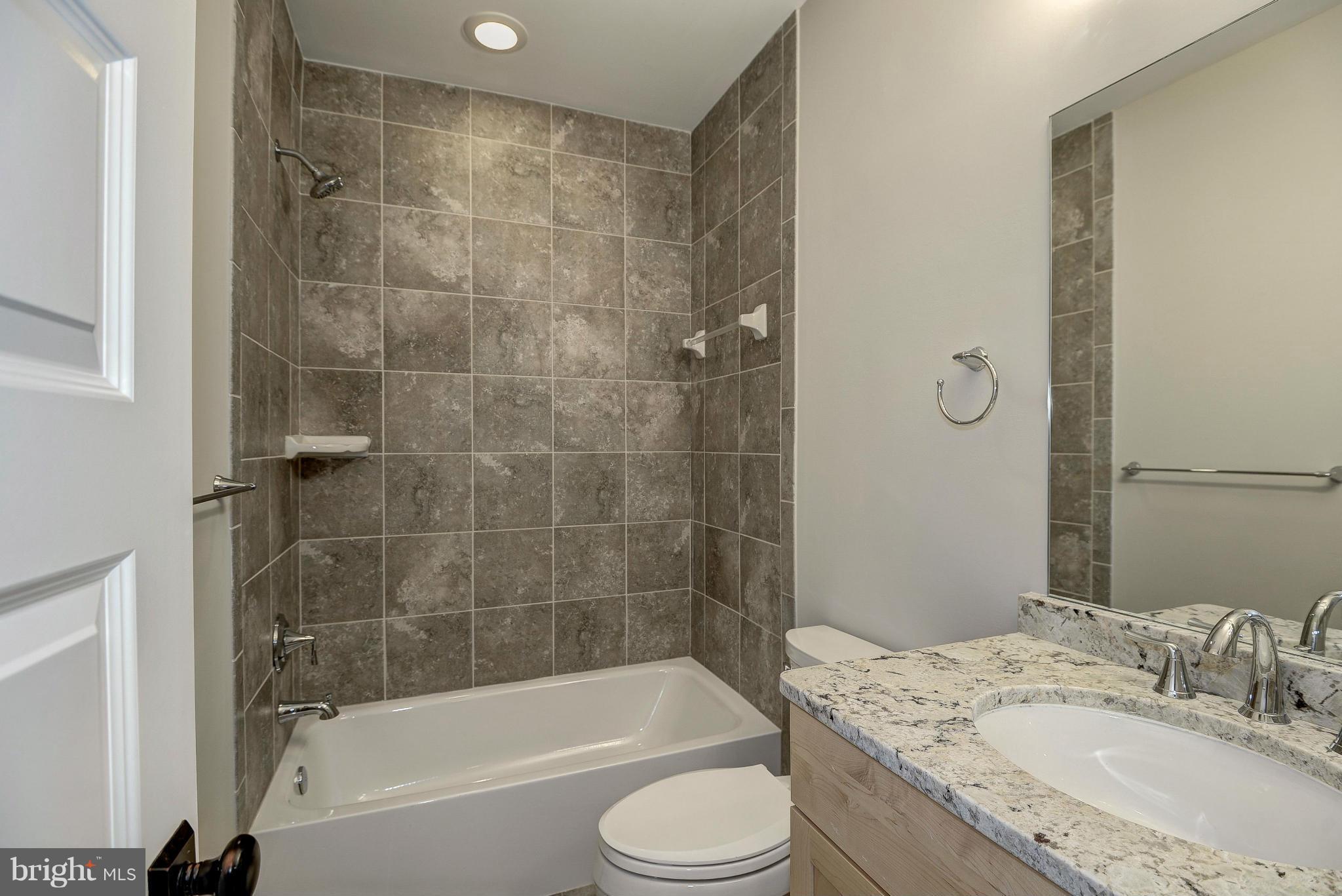 LEE HEIGHTS - Residential