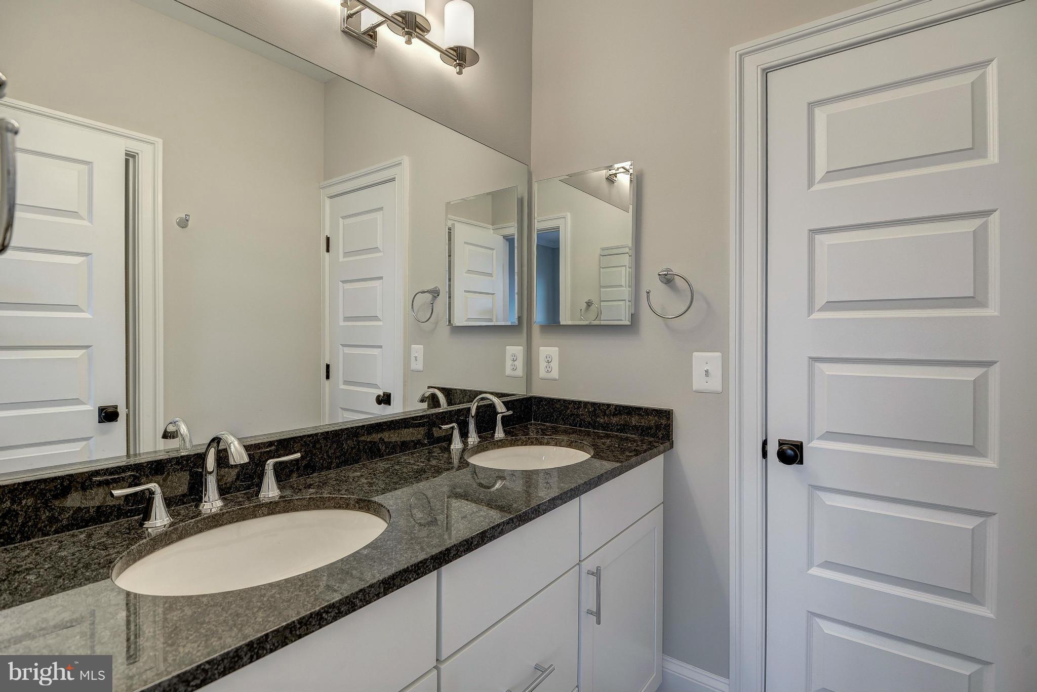 LEE HEIGHTS - Residential