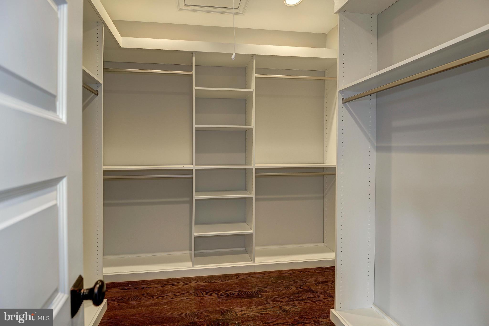 LEE HEIGHTS - Residential