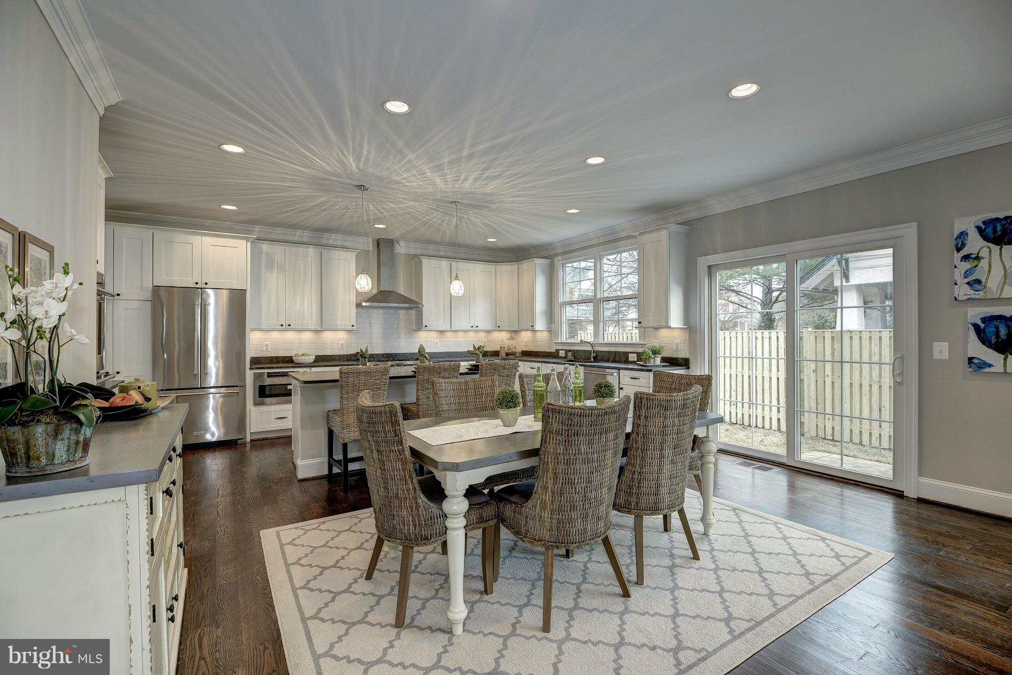 LEE HEIGHTS - Residential