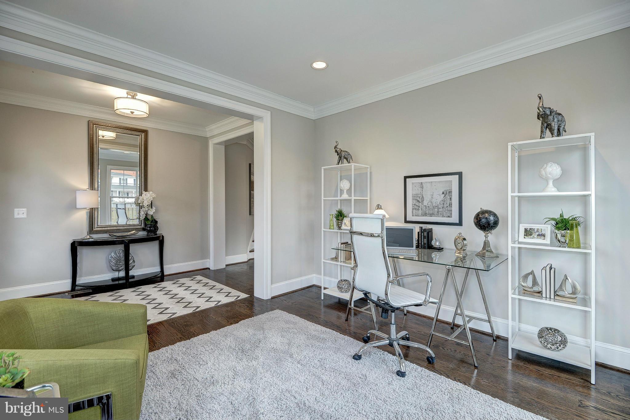 LEE HEIGHTS - Residential