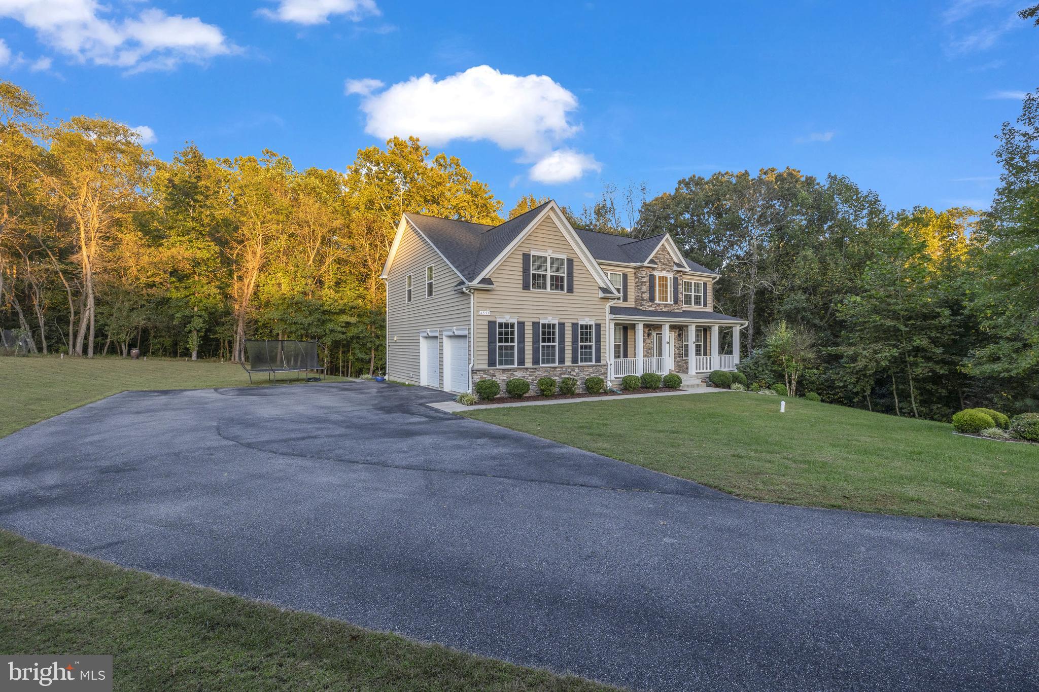 4558 COACHMANS PATH