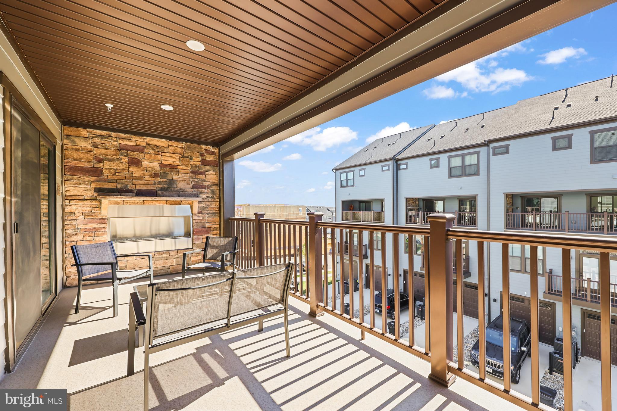 POTOMAC SHORES - Residential