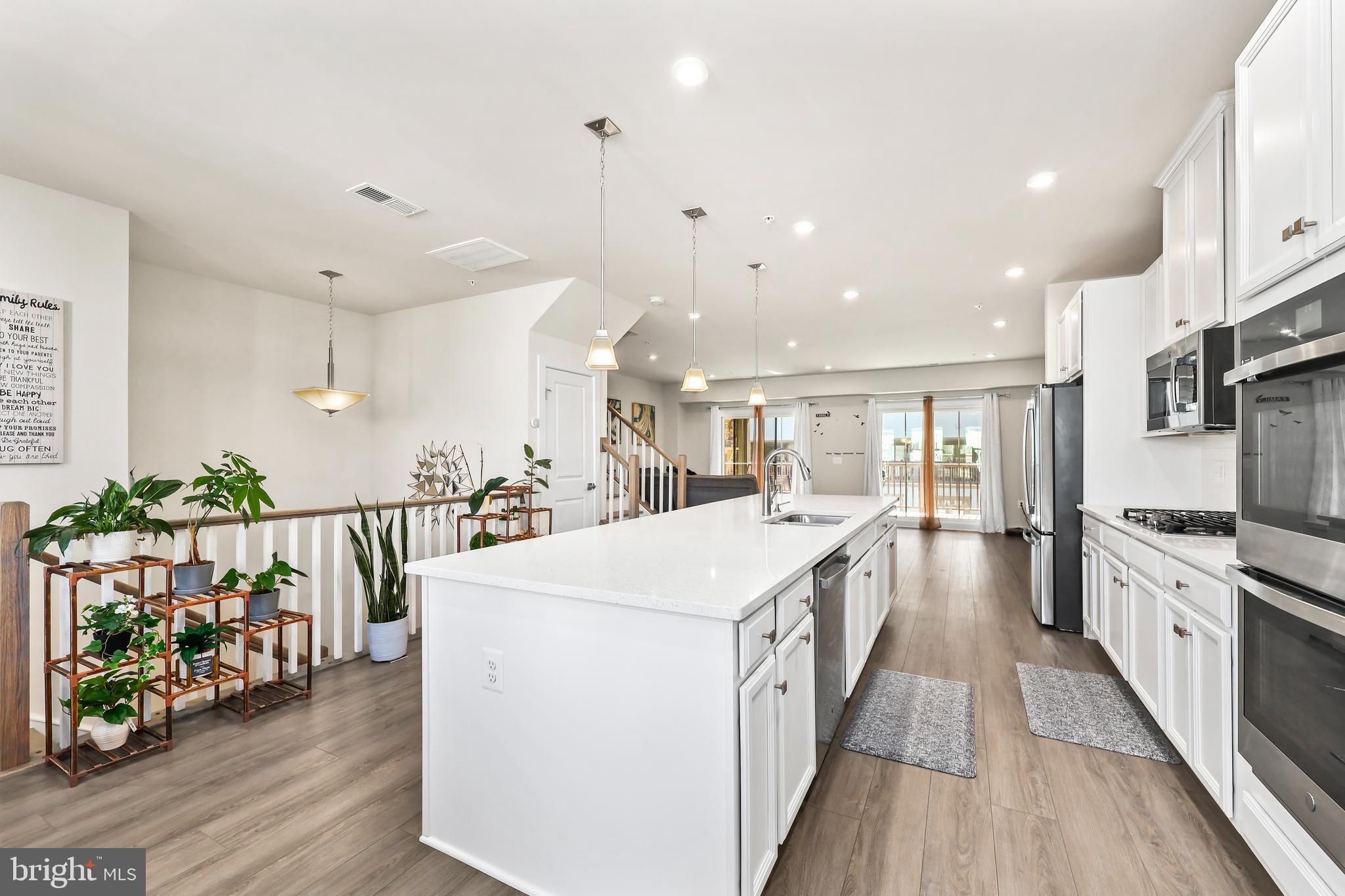 POTOMAC SHORES - Residential