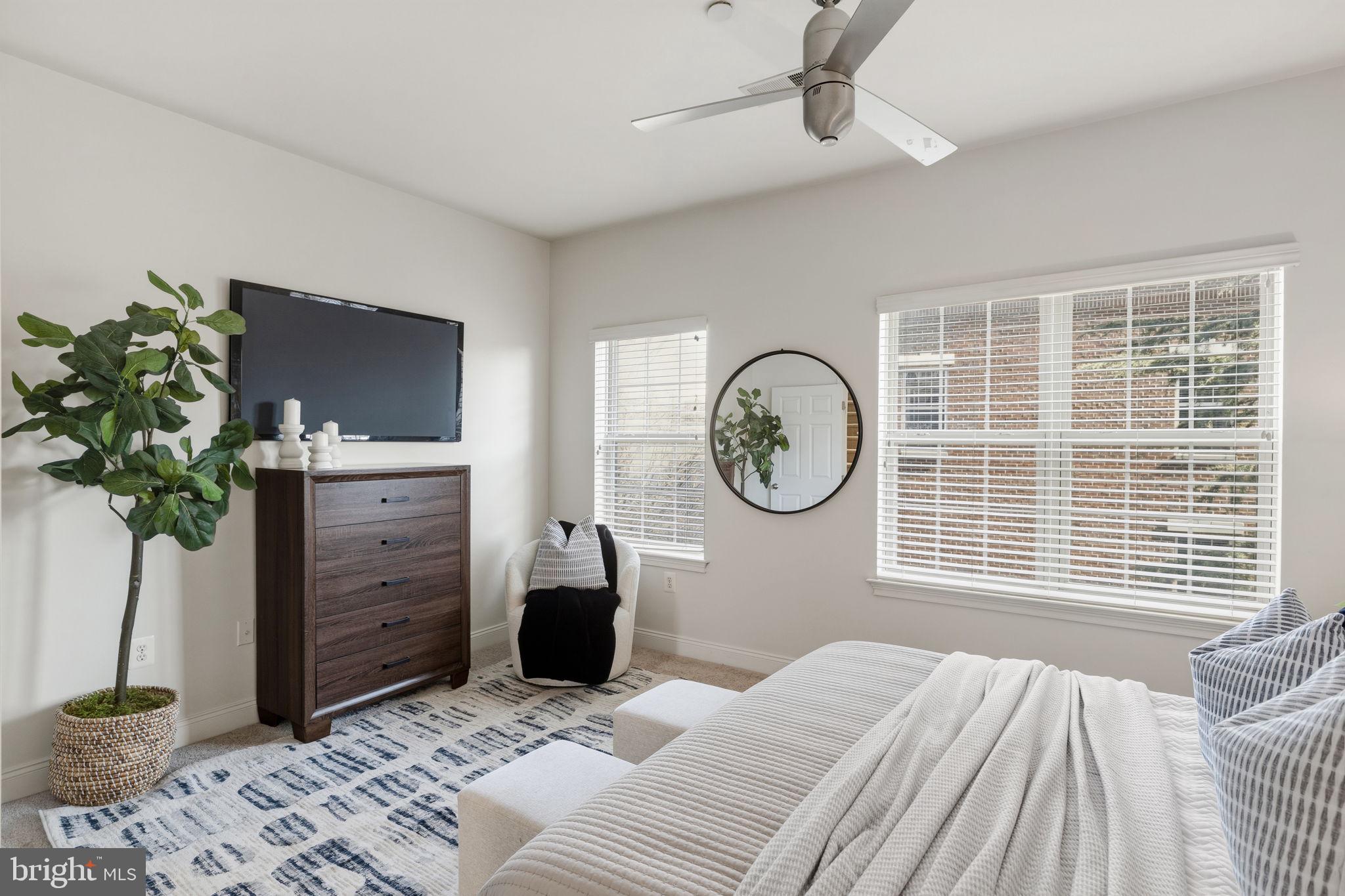 NAVAL SQUARE - Residential